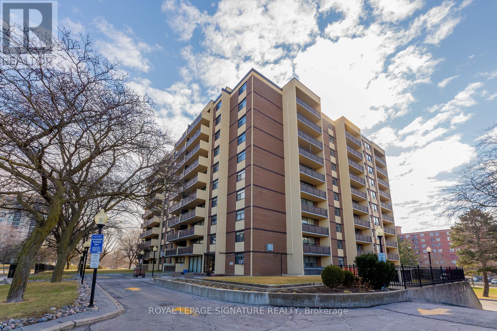 209 - 5 Frith Road, Toronto, Ontario  M3N 2L5 - Photo 1 - W12905400