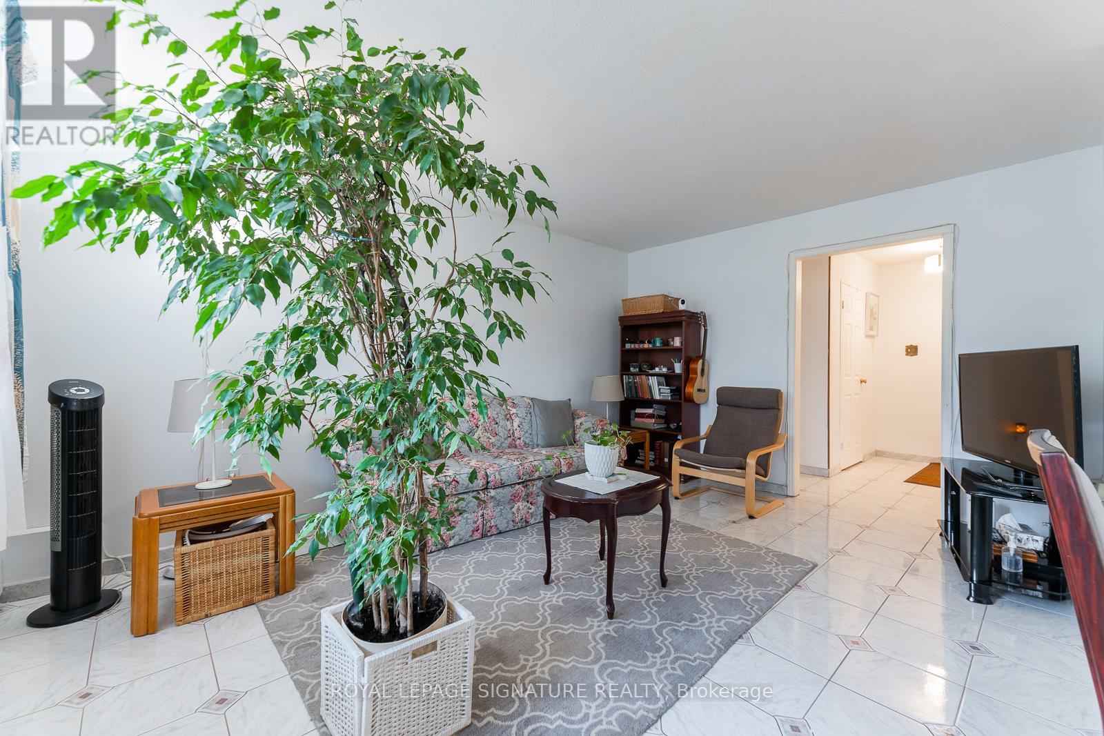 209 - 5 Frith Road, Toronto, Ontario  M3N 2L5 - Photo 10 - W12905400