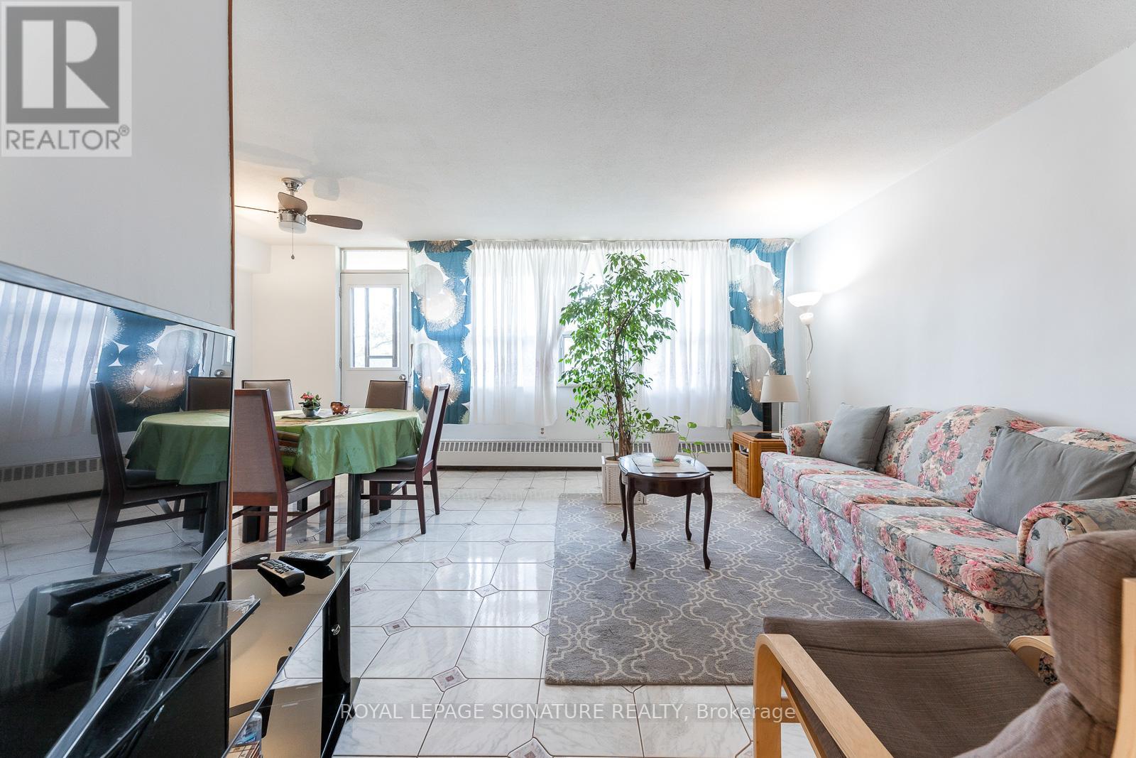 209 - 5 Frith Road, Toronto, Ontario  M3N 2L5 - Photo 4 - W12905400