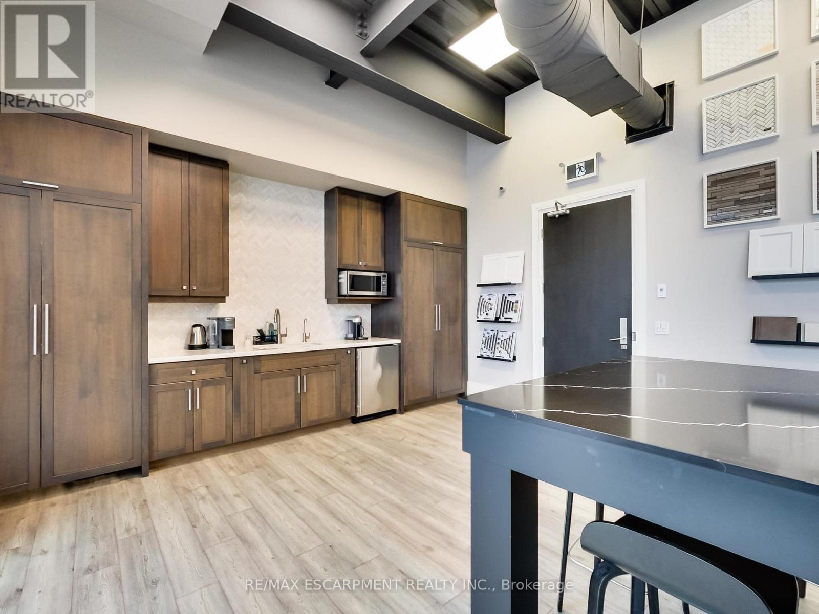 103 - 3170 Harvester Road, Burlington, Ontario  L7N 3W8 - Photo 13 - W12905446