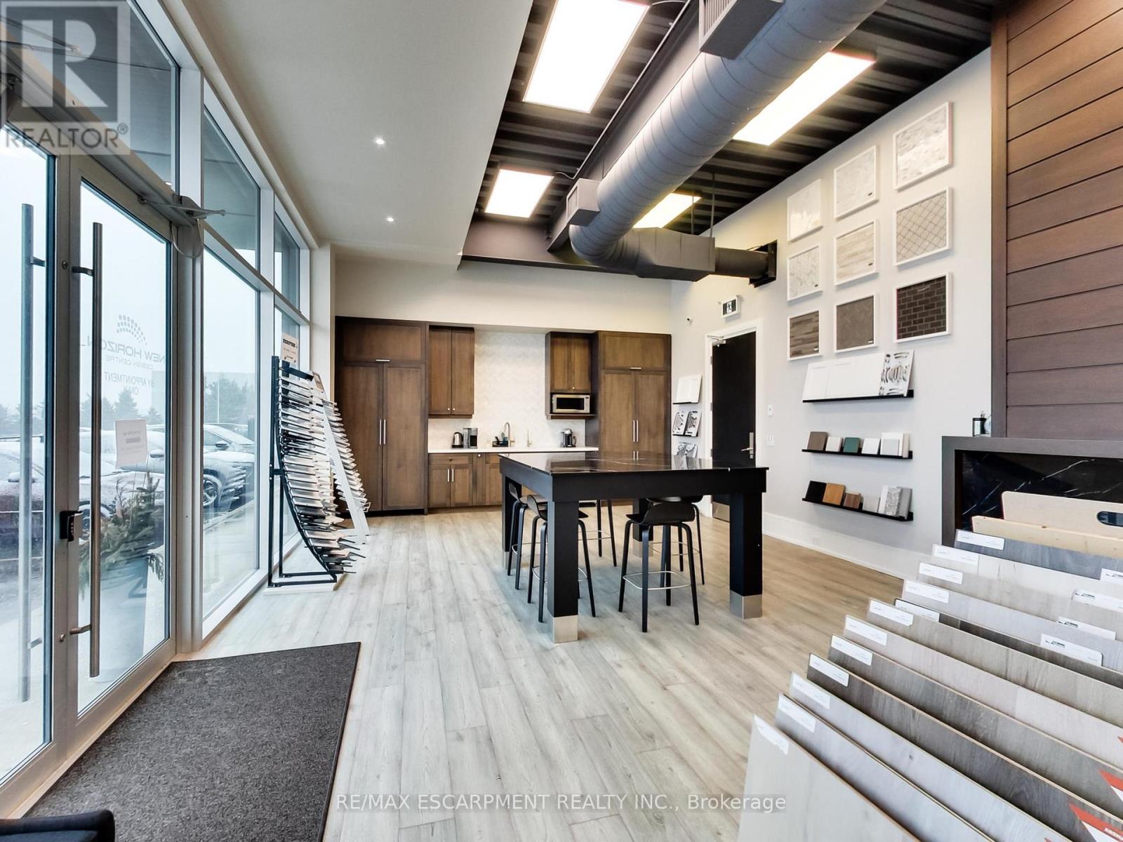 103 - 3170 Harvester Road, Burlington, Ontario  L7N 3W8 - Photo 17 - W12905446