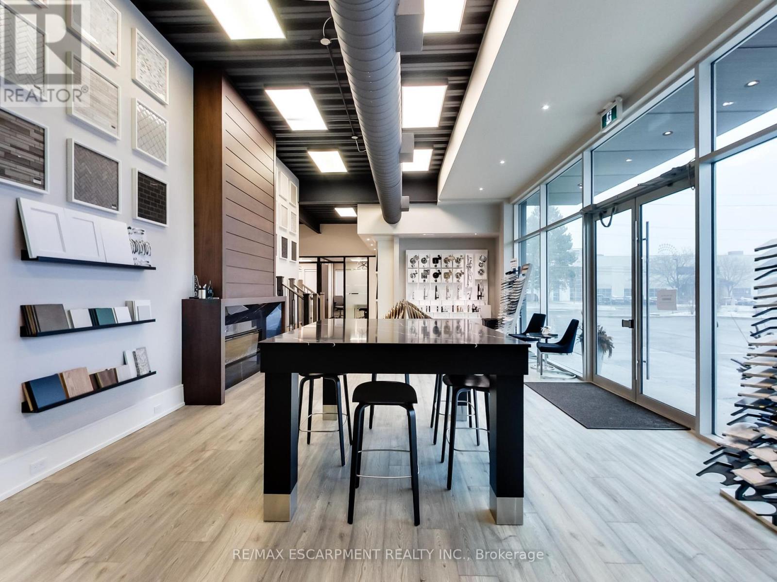 103 - 3170 Harvester Road, Burlington, Ontario  L7N 3W8 - Photo 11 - W12905454