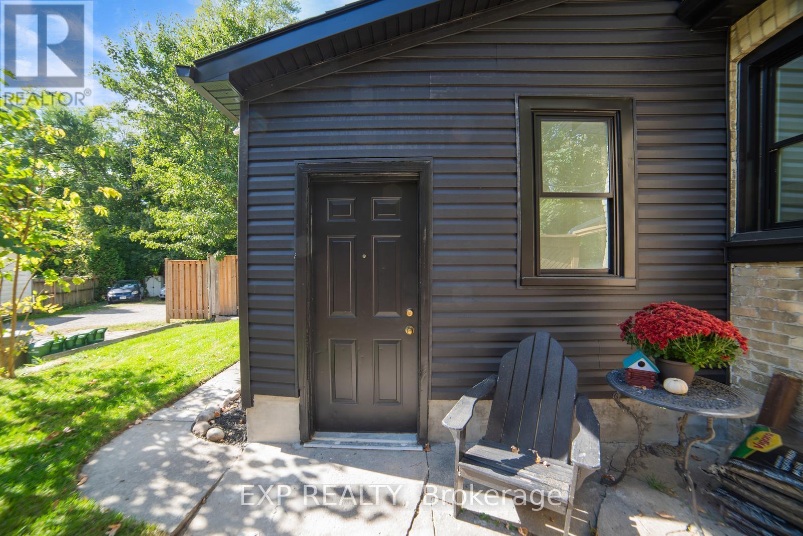 28 Springbank Drive, London South, Ontario  N6J 1E3 - Photo 43 - X12905312