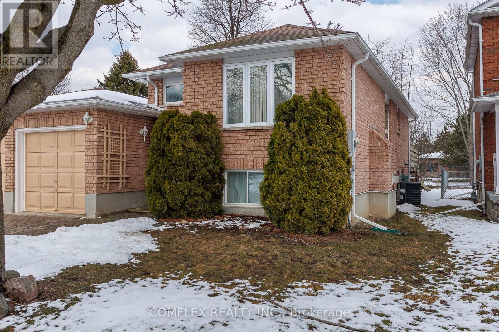 154 Carroll Crescent, Cobourg, Ontario  K9A 5K6 - Photo 2 - X12905318