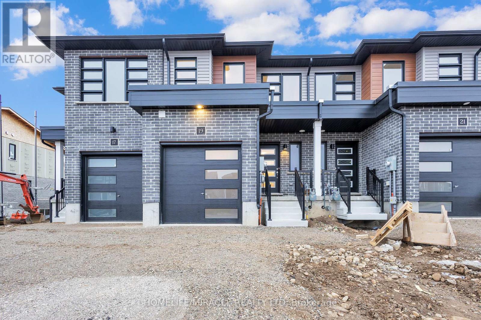 19 WILKINSON AVENUE, Cambridge, Ontario