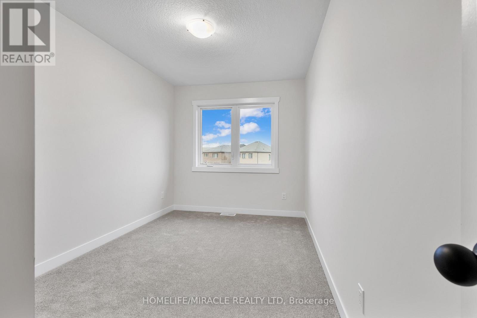 19 Wilkinson Avenue, Cambridge, Ontario  N1S 0C5 - Photo 12 - X12905402