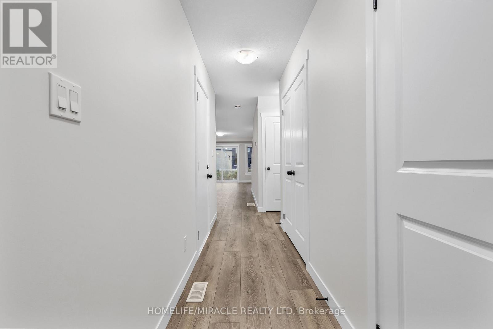 19 Wilkinson Avenue, Cambridge, Ontario  N1S 0C5 - Photo 20 - X12905402