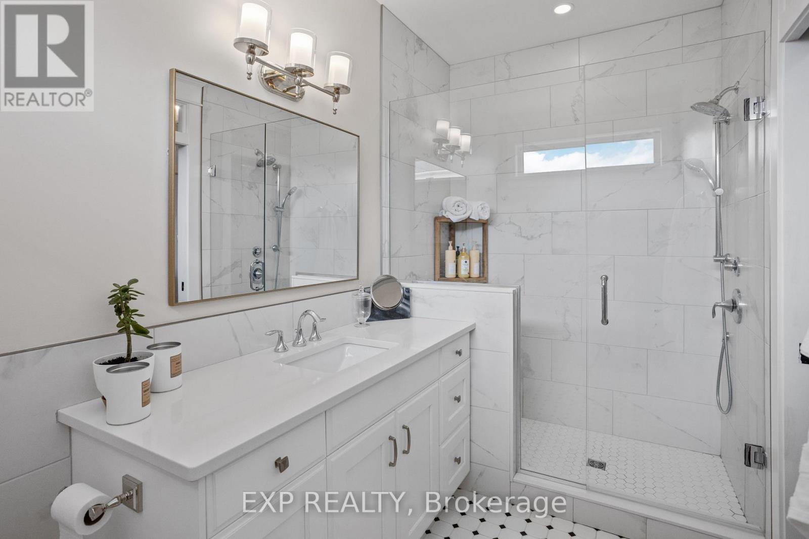 89 Gill Road, Lambton Shores, Ontario  N0M 1T0 - Photo 21 - X12905410