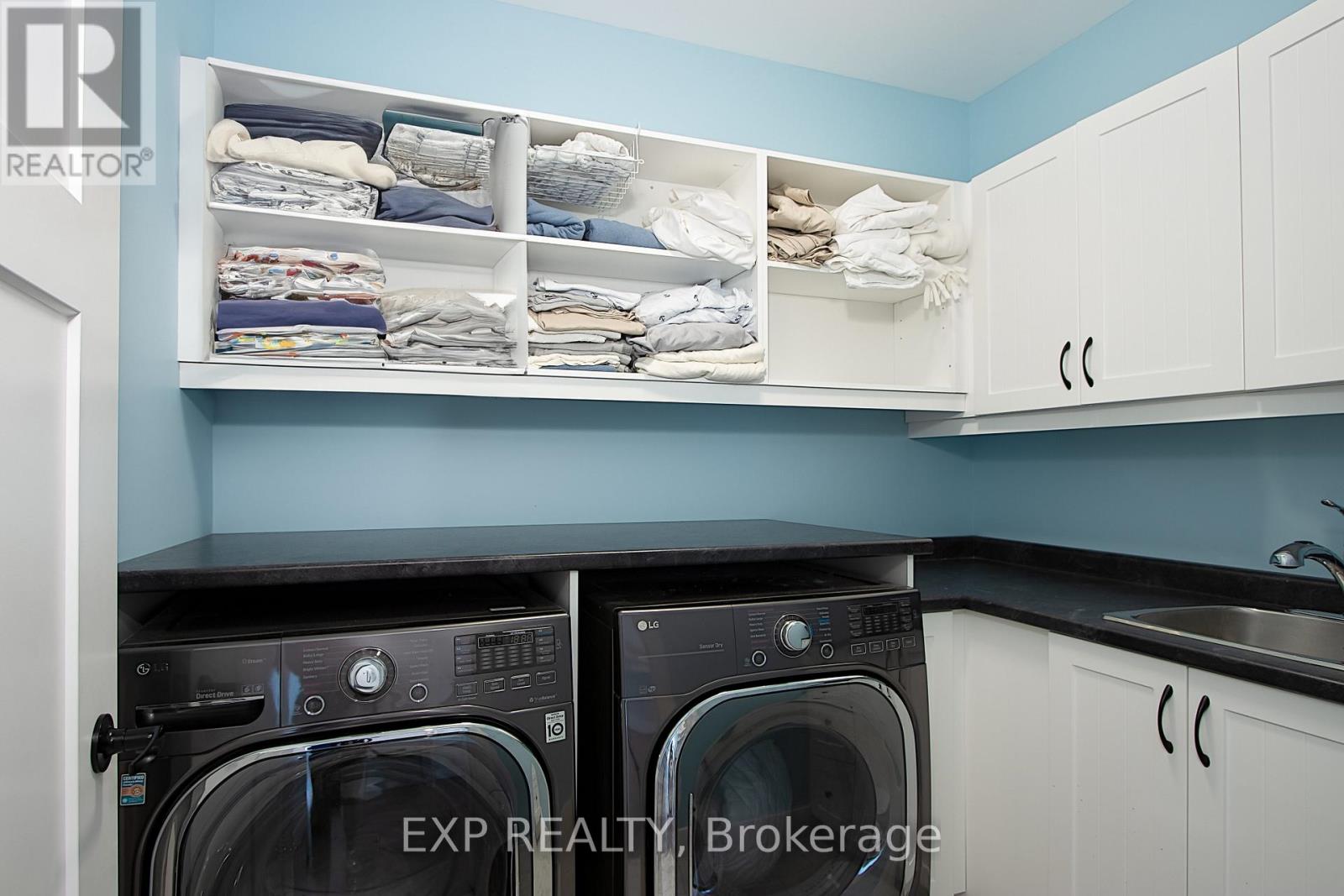 89 Gill Road, Lambton Shores, Ontario  N0M 1T0 - Photo 33 - X12905410