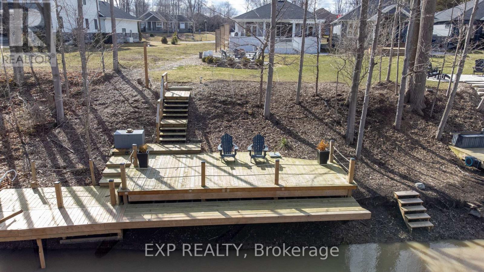 89 Gill Road, Lambton Shores, Ontario  N0M 1T0 - Photo 4 - X12905410