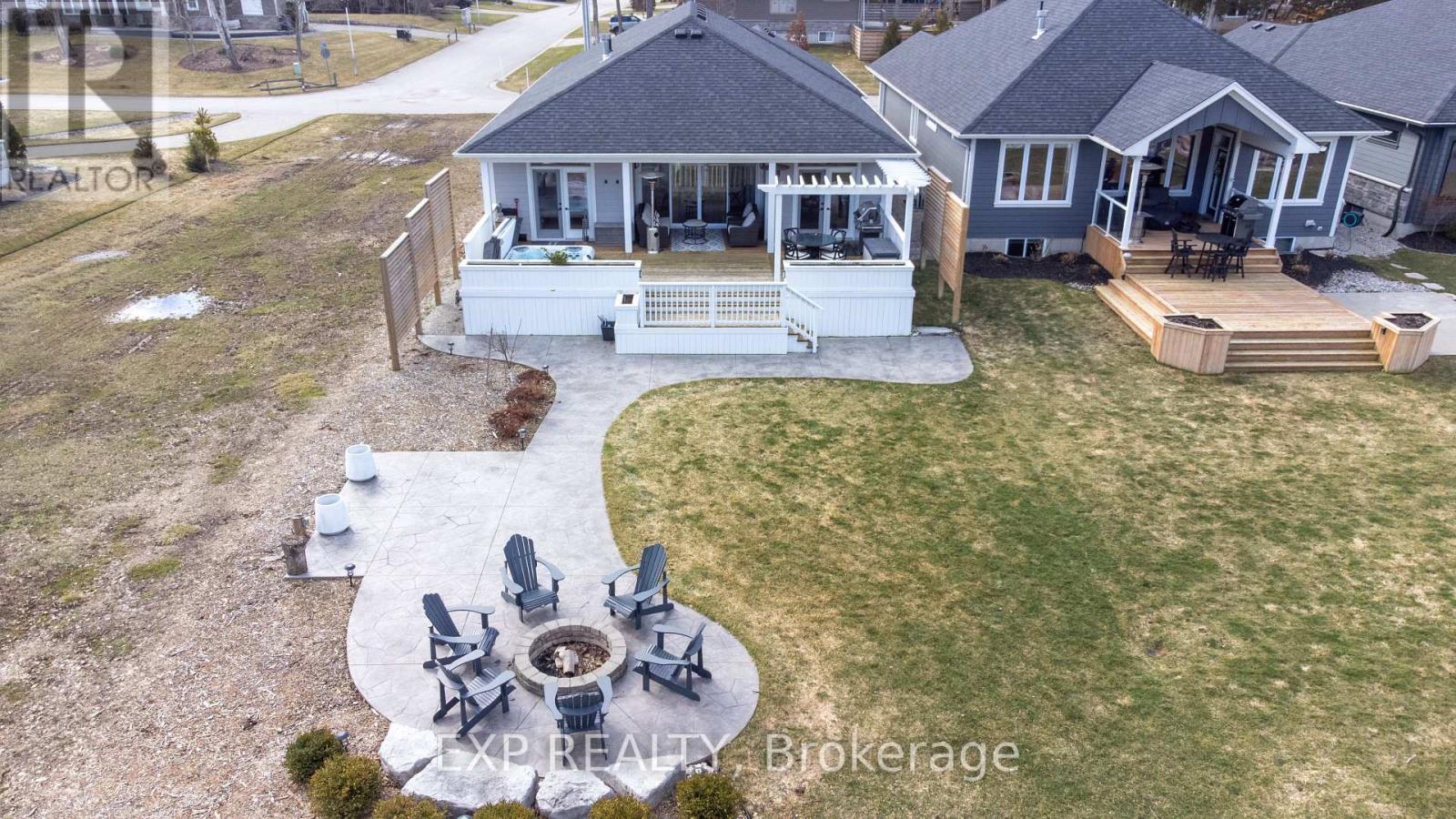 89 Gill Road, Lambton Shores, Ontario  N0M 1T0 - Photo 42 - X12905410