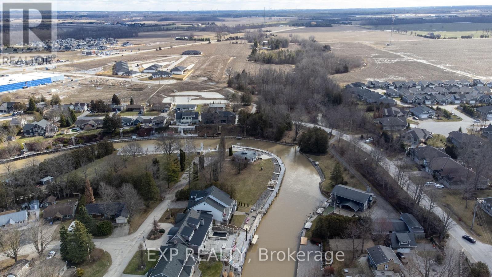 89 Gill Road, Lambton Shores, Ontario  N0M 1T0 - Photo 48 - X12905410