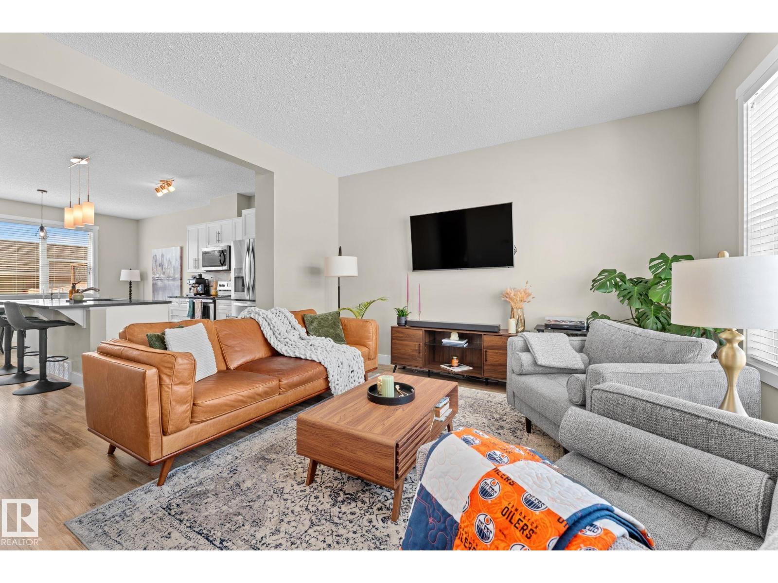 1926 24 St Nw, Edmonton, Alberta  T6T 2C9 - Photo 6 - E4478503