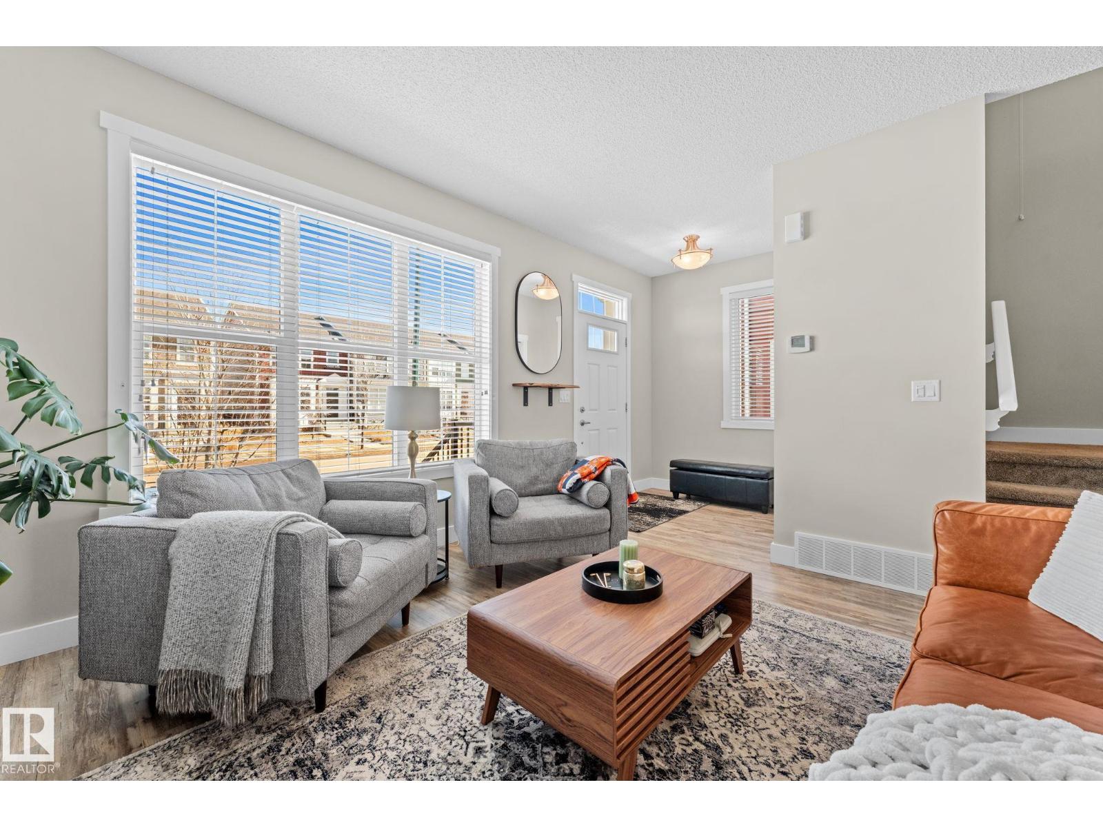 1926 24 St Nw, Edmonton, Alberta  T6T 2C9 - Photo 9 - E4478503