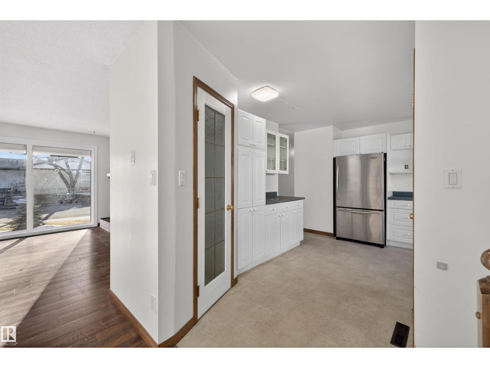 64 Circlewood Dr, Sherwood Park, Alberta  T8A 0K6 - Photo 11 - E4478505