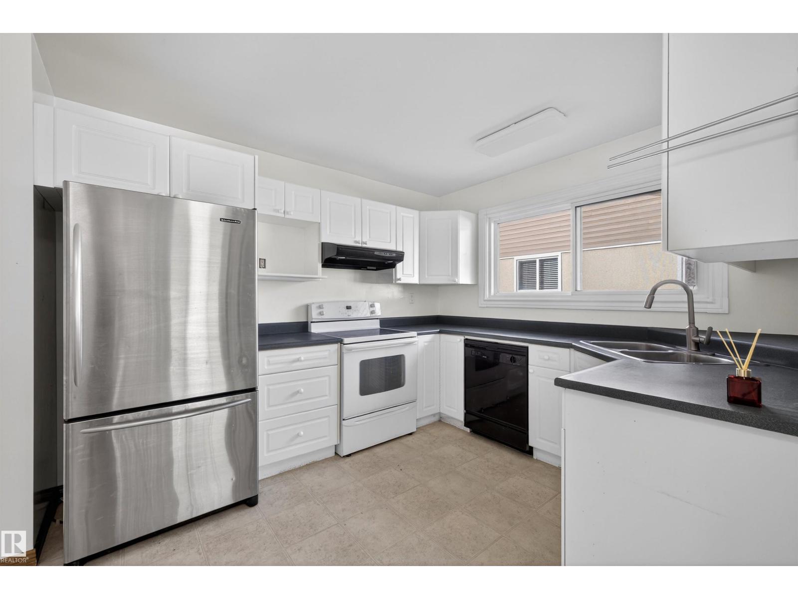 64 Circlewood Dr, Sherwood Park, Alberta  T8A 0K6 - Photo 12 - E4478505