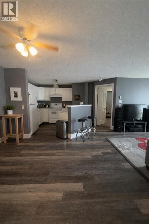 6202, 6000 Somervale Court Sw, Calgary, Alberta T2Y 4J4 - Photo 2 - A2293635