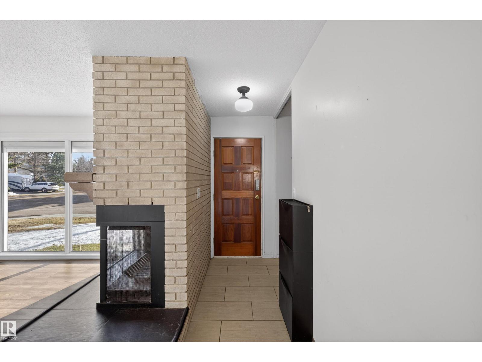 64 Circlewood Dr, Sherwood Park, Alberta  T8A 0K6 - Photo 2 - E4478505