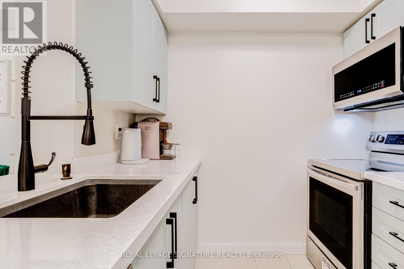 1011 - 4978 Yonge Street, Toronto, Ontario  M2N 7G8 - Photo 6 - C12655870