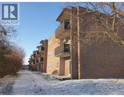 276 MERRITT AVENUE Unit# 108, Chatham, Ontario