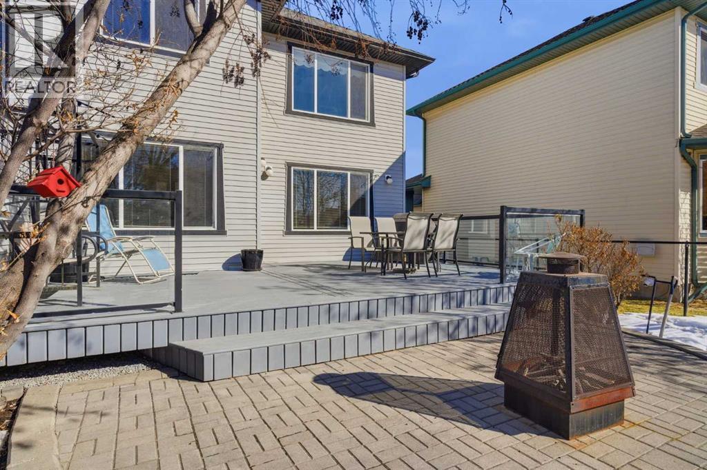 7 Cougar Ridge Bay Sw, Calgary, Alberta  T3H 5C4 - Photo 32 - A2288741