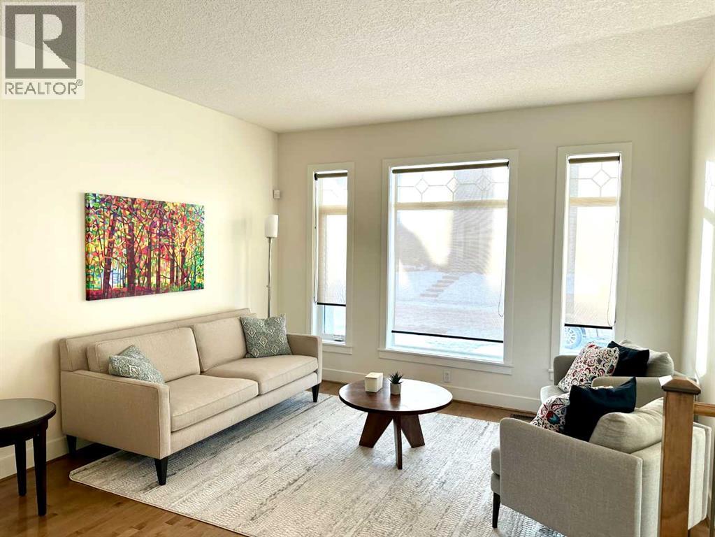 624 27 Avenue NW, Calgary, Alberta  T2M 2J1 - Photo 5 - A2293358