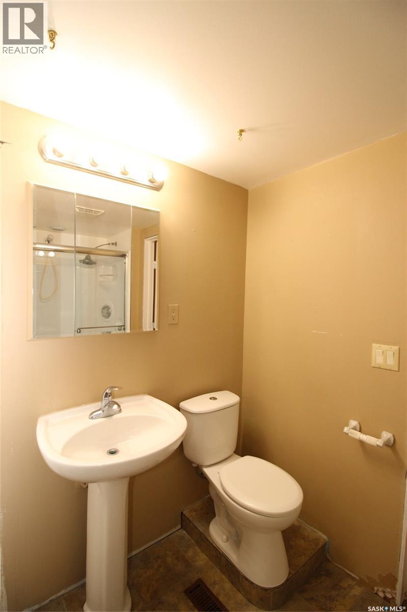 491 1st Street W, Shaunavon, Saskatchewan  S0N 2M0 - Photo 16 - SK030976