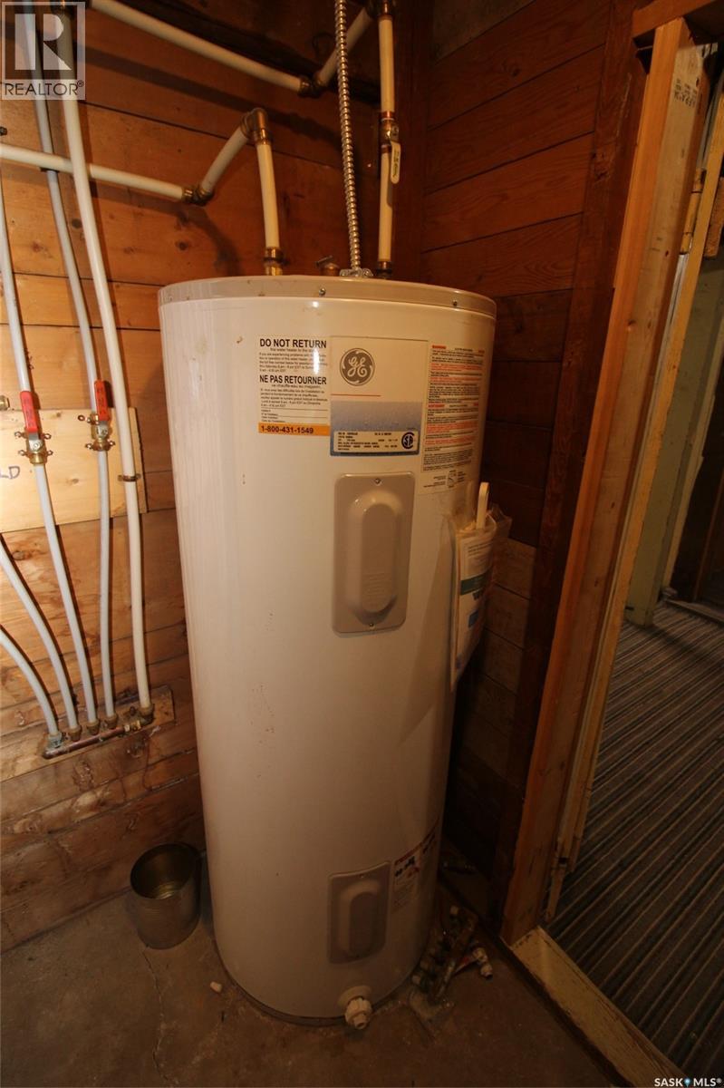 491 1st Street W, Shaunavon, Saskatchewan  S0N 2M0 - Photo 21 - SK030976