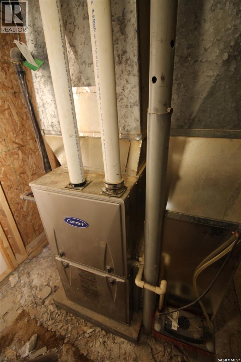 491 1st Street W, Shaunavon, Saskatchewan  S0N 2M0 - Photo 26 - SK030976