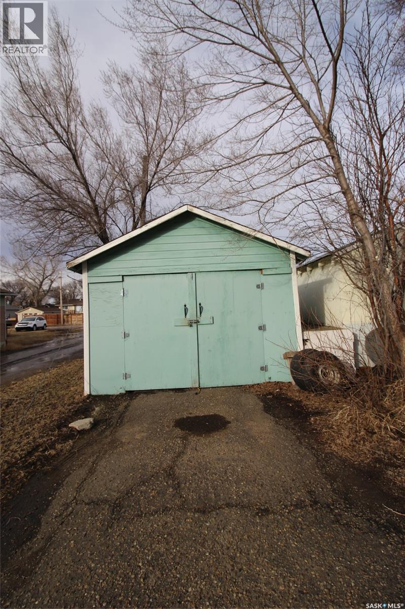 491 1st Street W, Shaunavon, Saskatchewan  S0N 2M0 - Photo 27 - SK030976