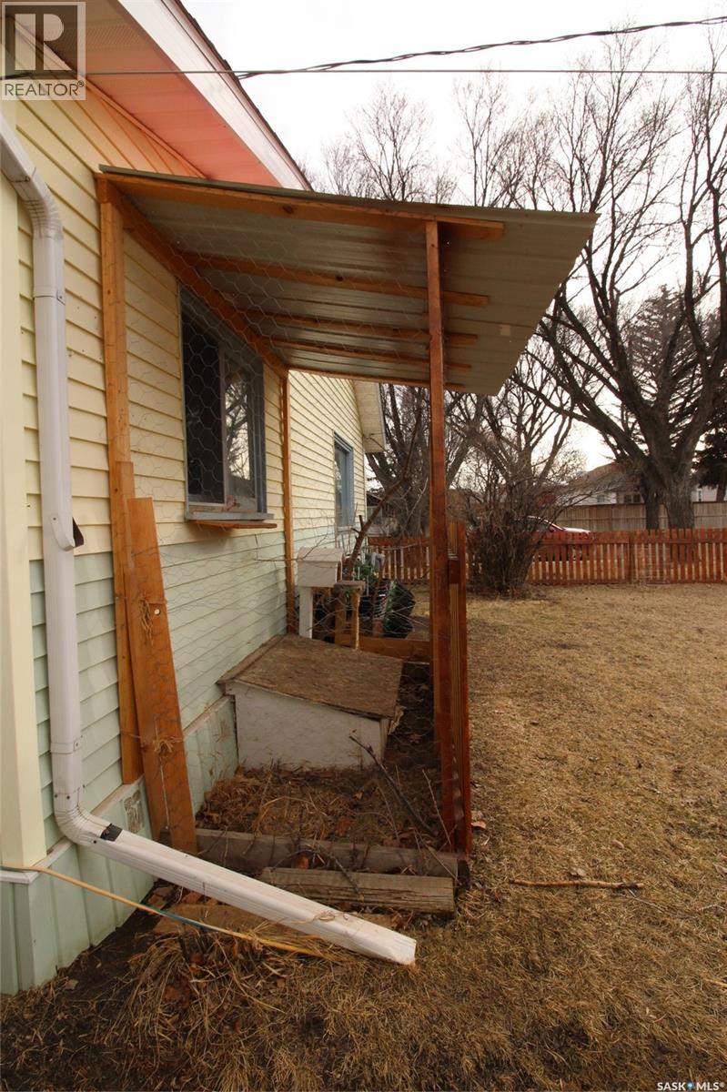 491 1st Street W, Shaunavon, Saskatchewan  S0N 2M0 - Photo 31 - SK030976