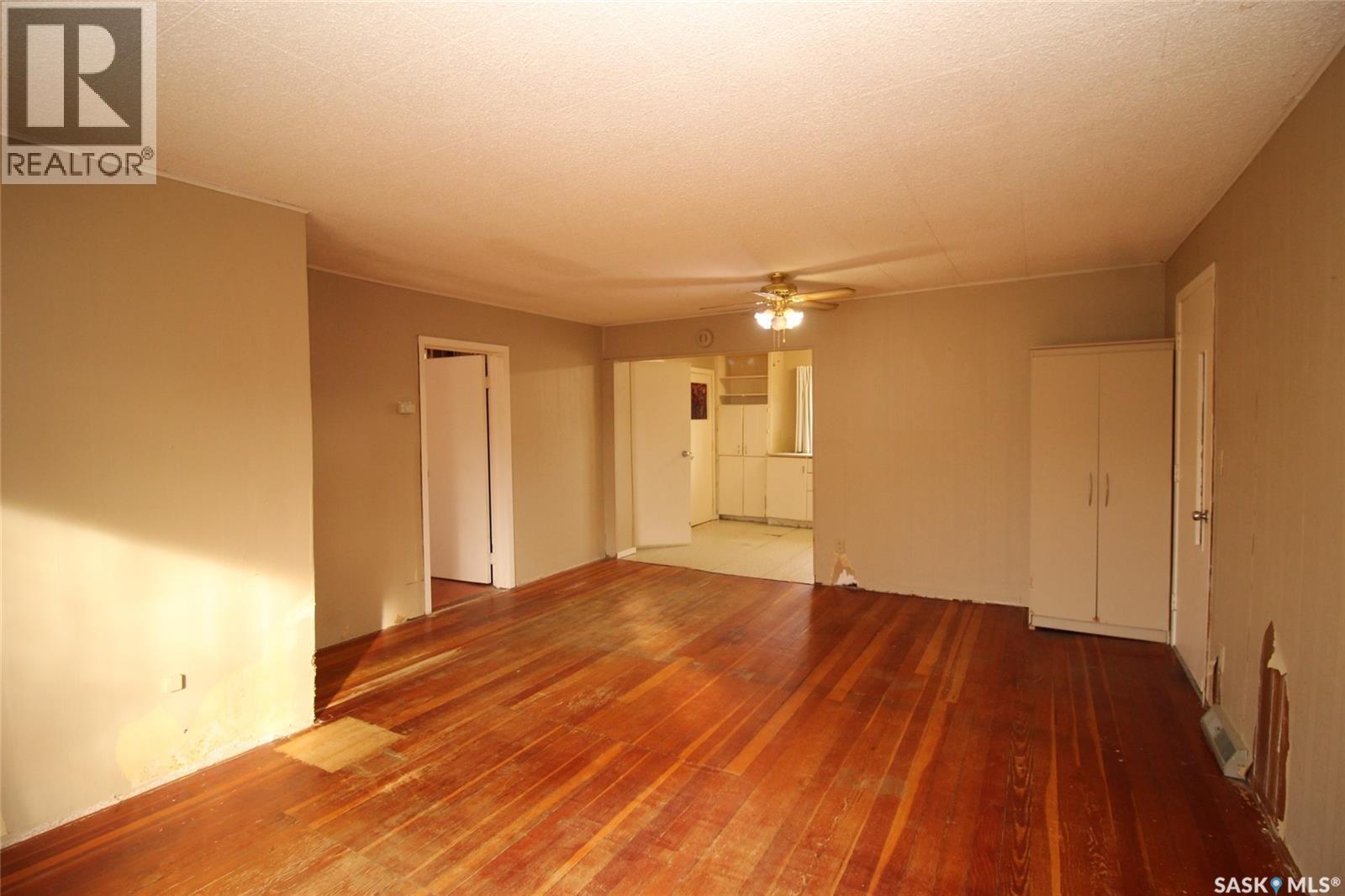 491 1st Street W, Shaunavon, Saskatchewan  S0N 2M0 - Photo 9 - SK030976