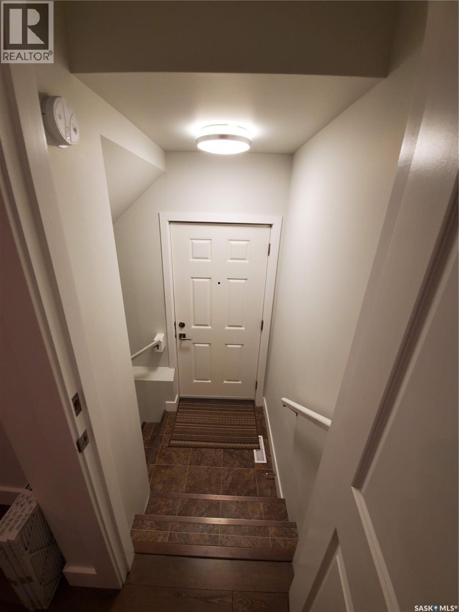447 Eaton Lane, Saskatoon, Saskatchewan  S7V 0H5 - Photo 14 - SK030937