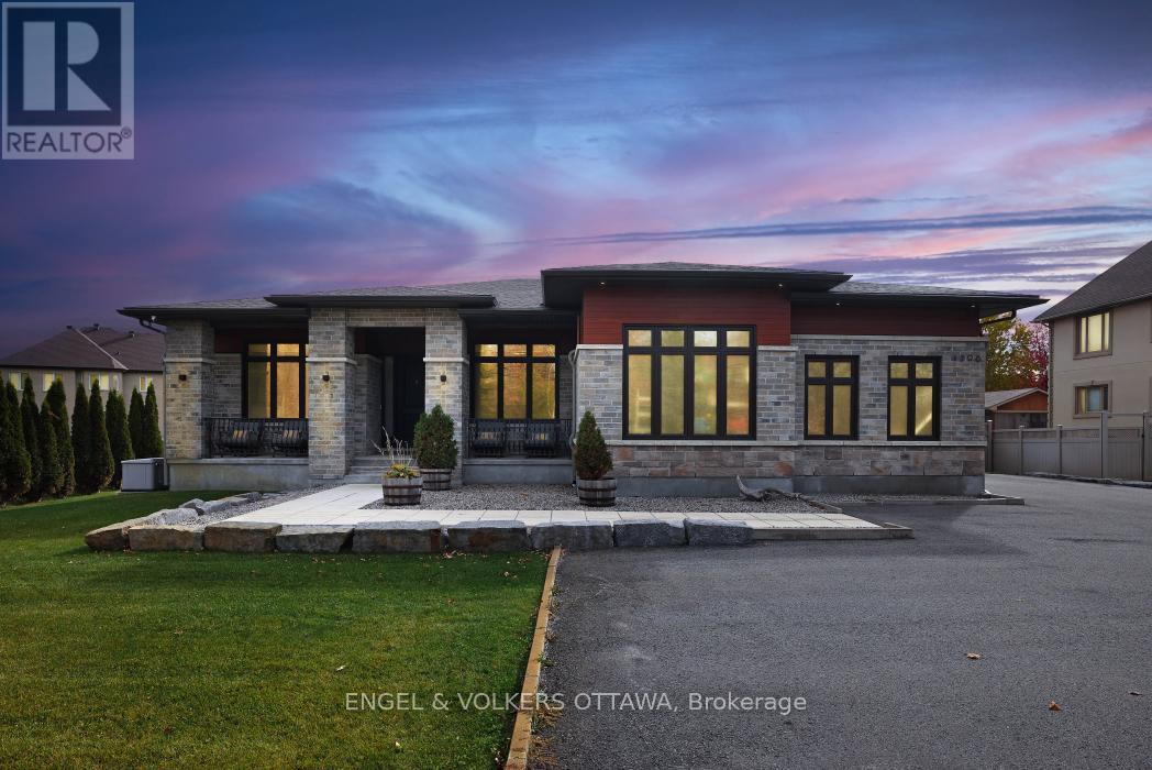 1296 BANKFIELD ROAD, Ottawa, Ontario