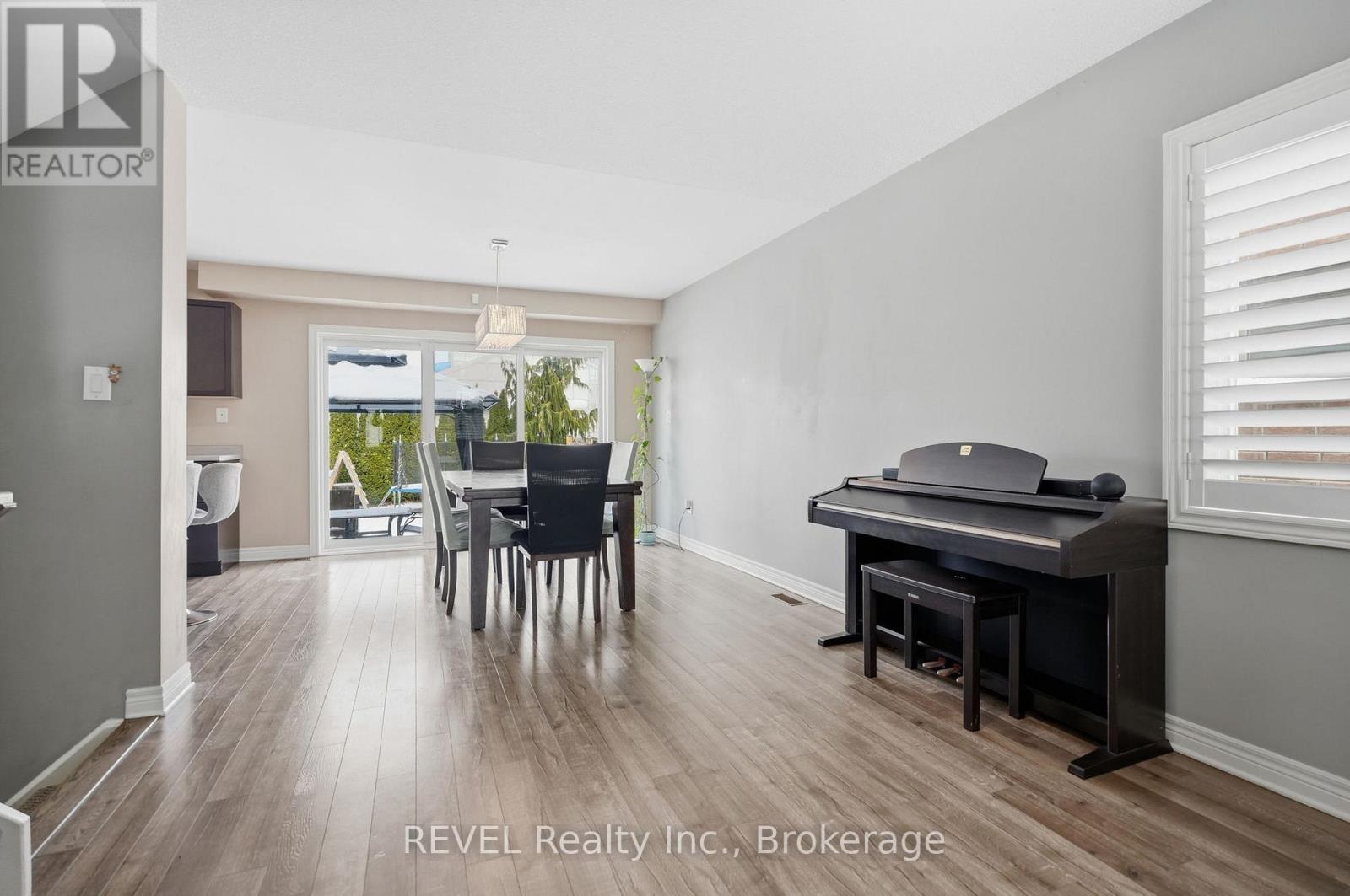 8553 Jennifer Crescent, Niagara Falls, Ontario  L2H 0J3 - Photo 11 - X12905492