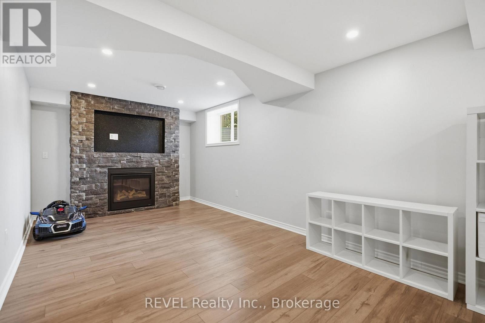 8553 Jennifer Crescent, Niagara Falls, Ontario  L2H 0J3 - Photo 29 - X12905492