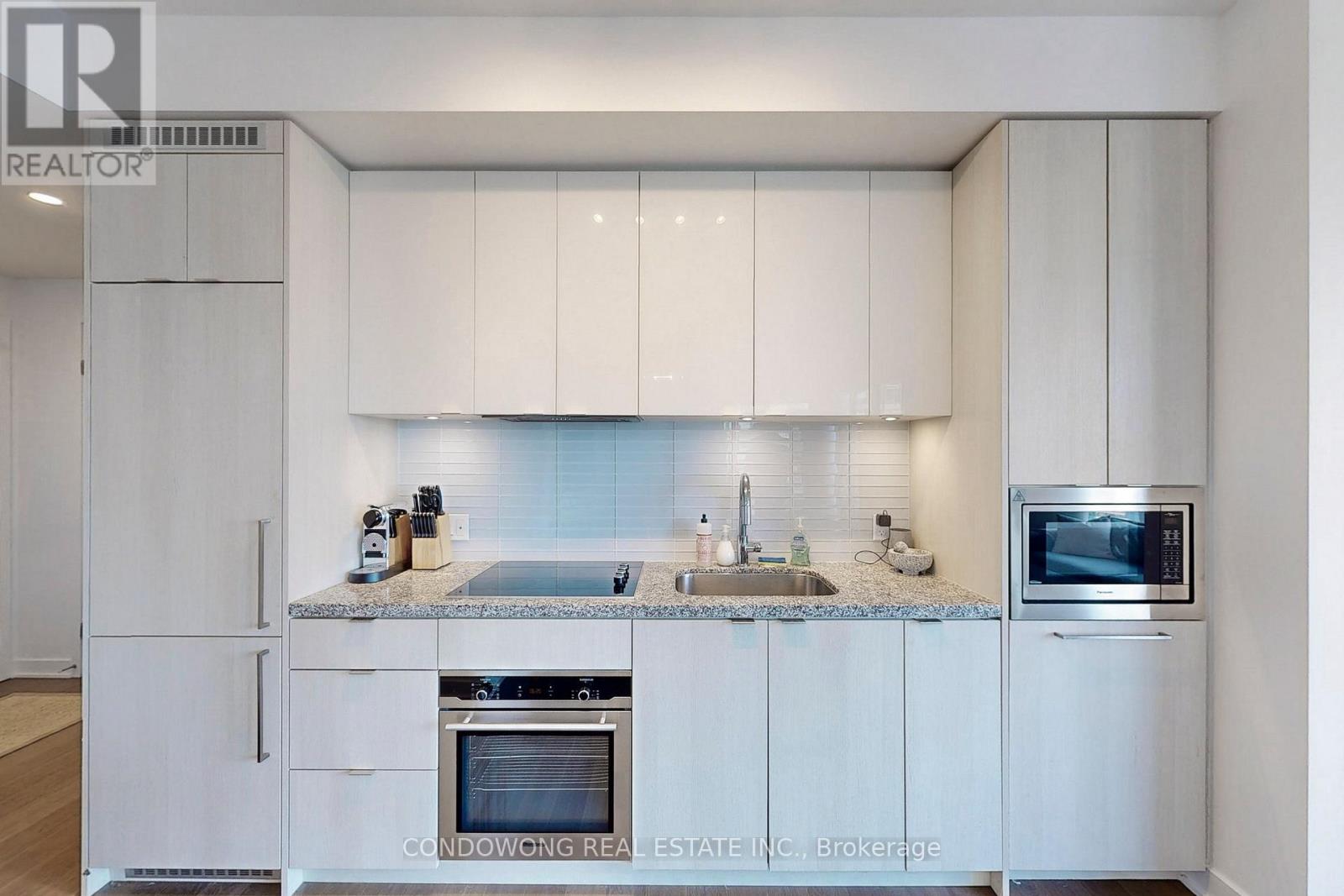 3703 - 115 Blue Jays Way, Toronto, Ontario  M5V 0N4 - Photo 4 - C12905472