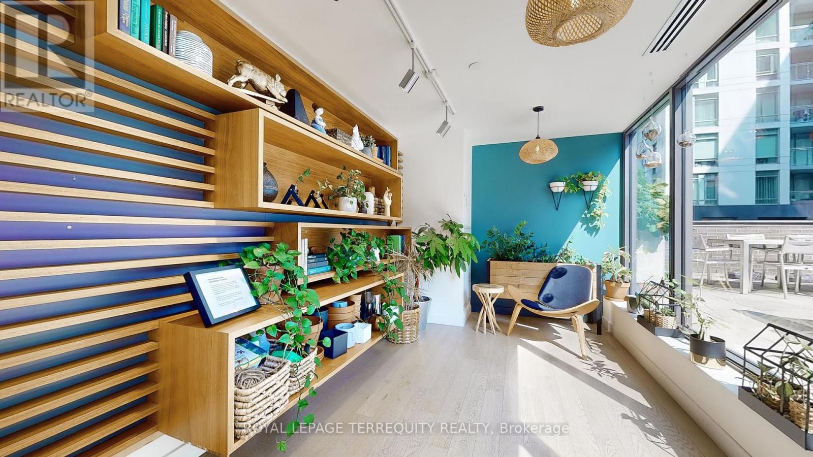 1313 - 111 Bathurst Street, Toronto, Ontario  M5V 0M9 - Photo 24 - C12905512