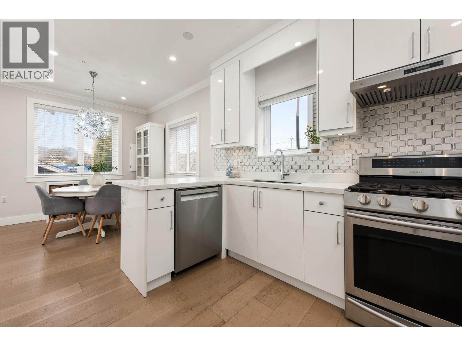 2876 Clark Drive, Vancouver, British Columbia  V5N 0E9 - Photo 9 - R3102042