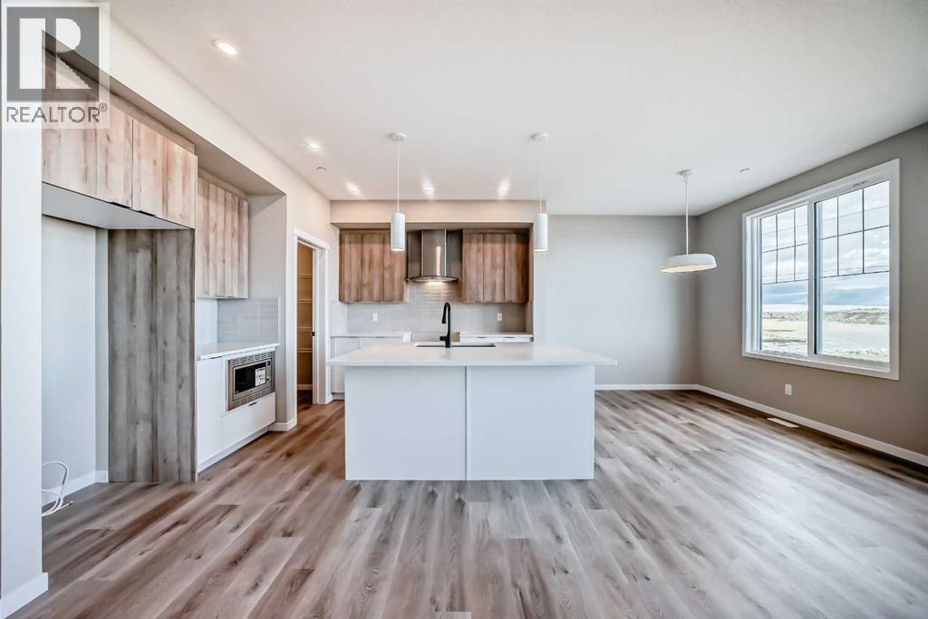 278 Hotchkiss Manor SE, Calgary, Alberta  T3S 0J8 - Photo 6 - A2285218