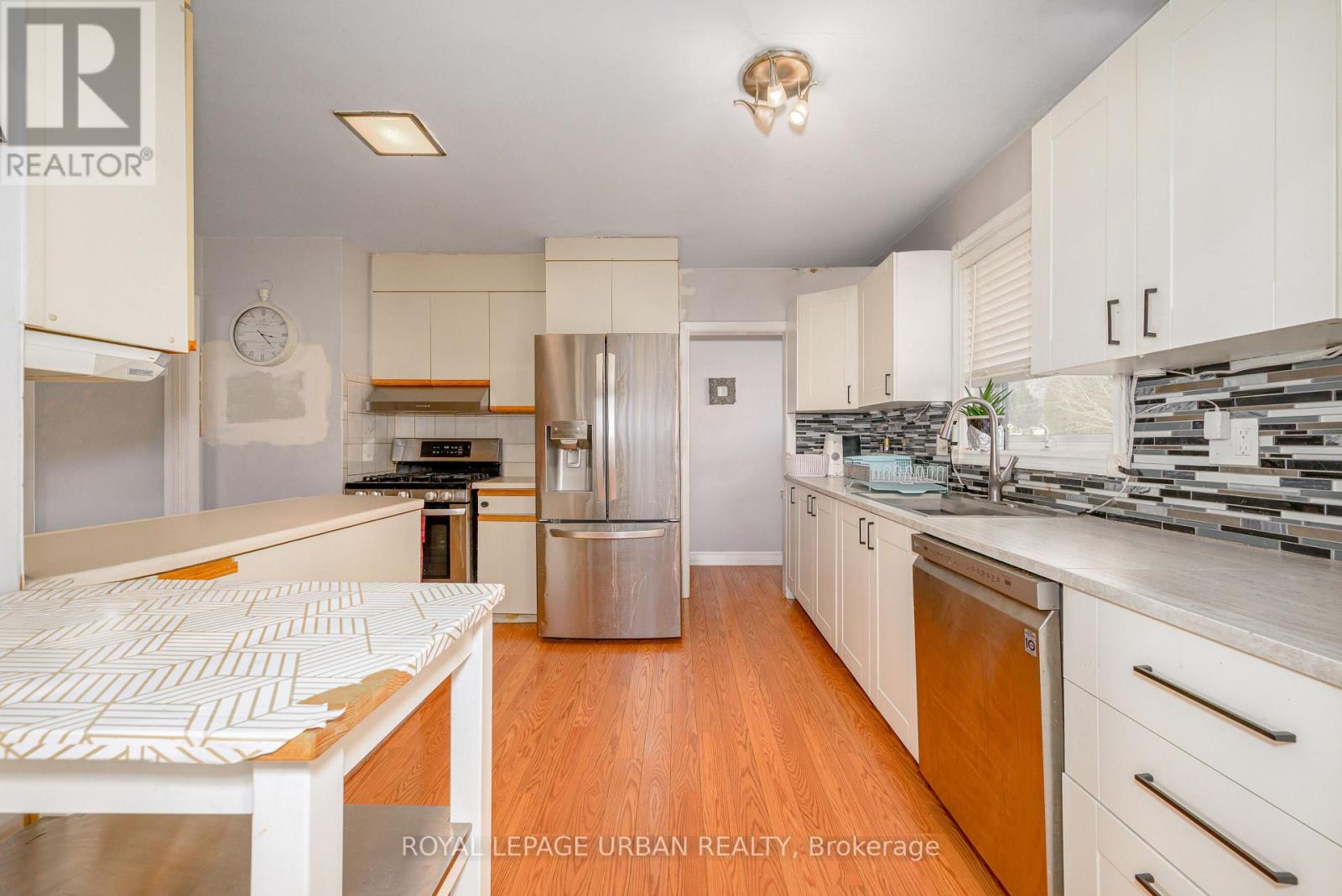 92 Rossland Road E, Oshawa, Ontario  L1G 2W3 - Photo 24 - E12895152