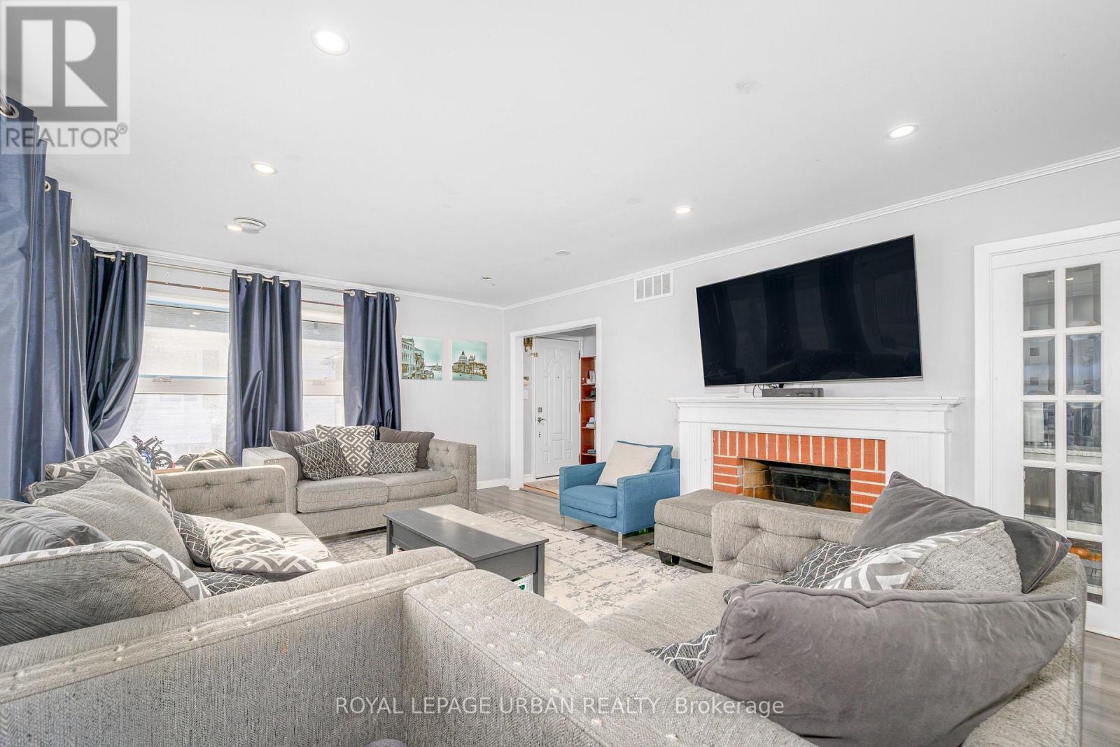 92 Rossland Road E, Oshawa, Ontario  L1G 2W3 - Photo 9 - E12895152