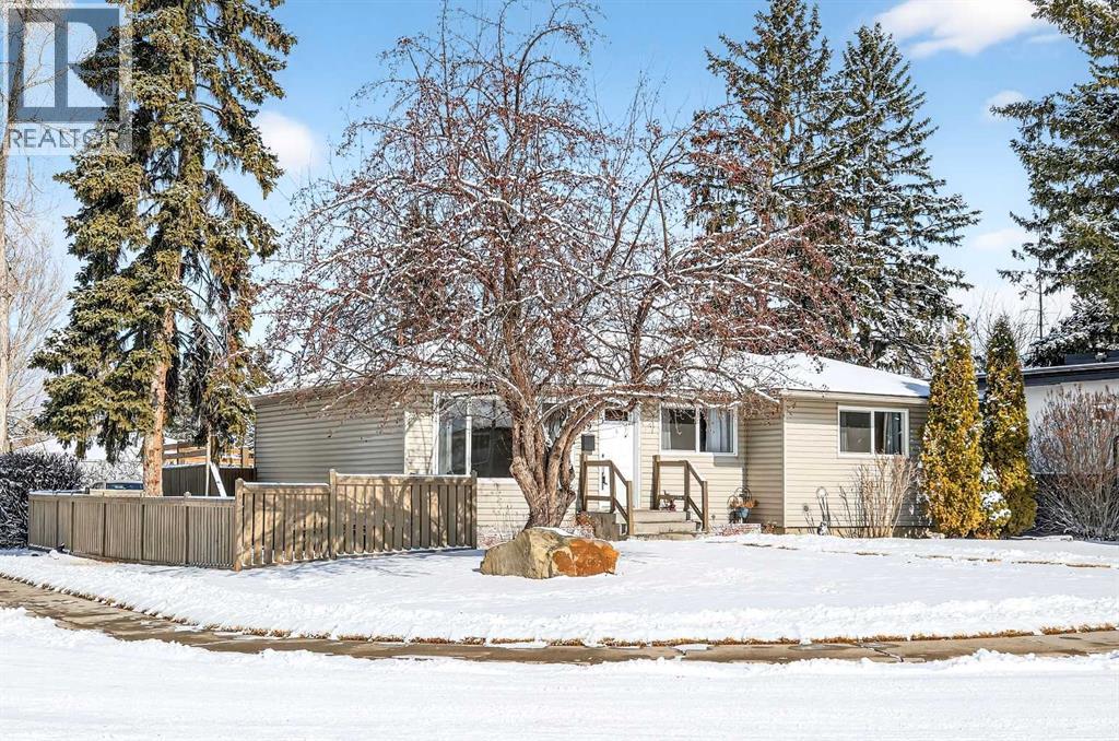 79 Hillary Crescent SW, Calgary, Alberta