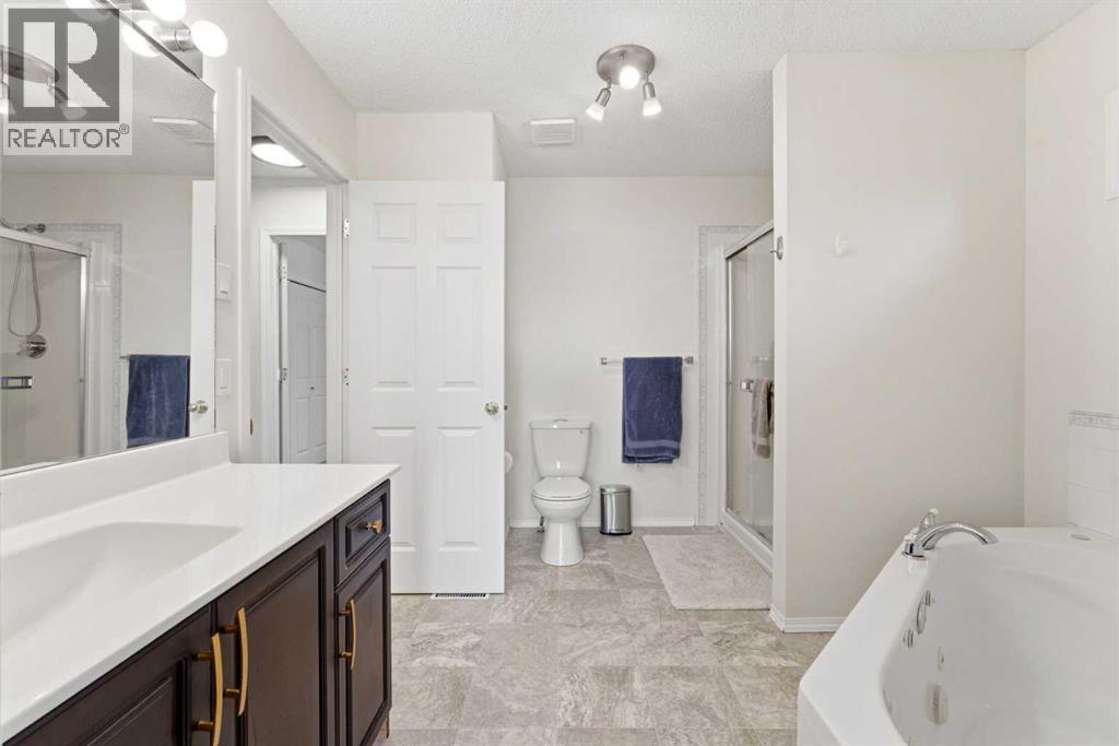 539 Regal Park NE, Calgary, Alberta  T2E 0S6 - Photo 27 - A2294262