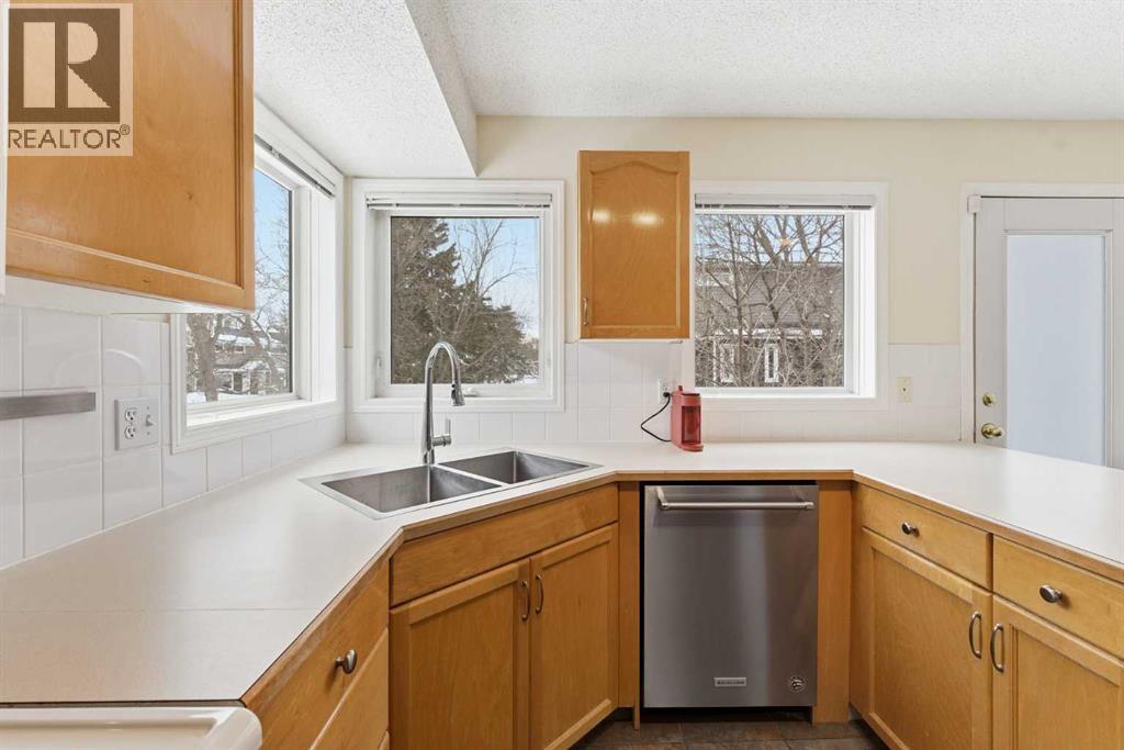 539 Regal Park NE, Calgary, Alberta  T2E 0S6 - Photo 14 - A2294262