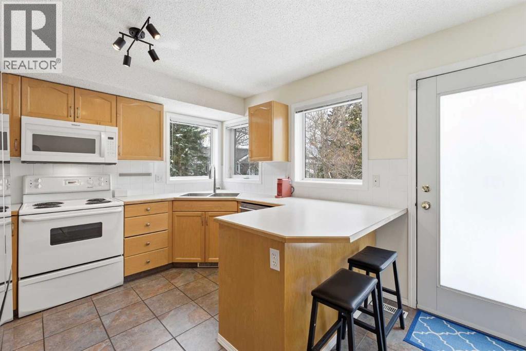 539 Regal Park NE, Calgary, Alberta  T2E 0S6 - Photo 13 - A2294262