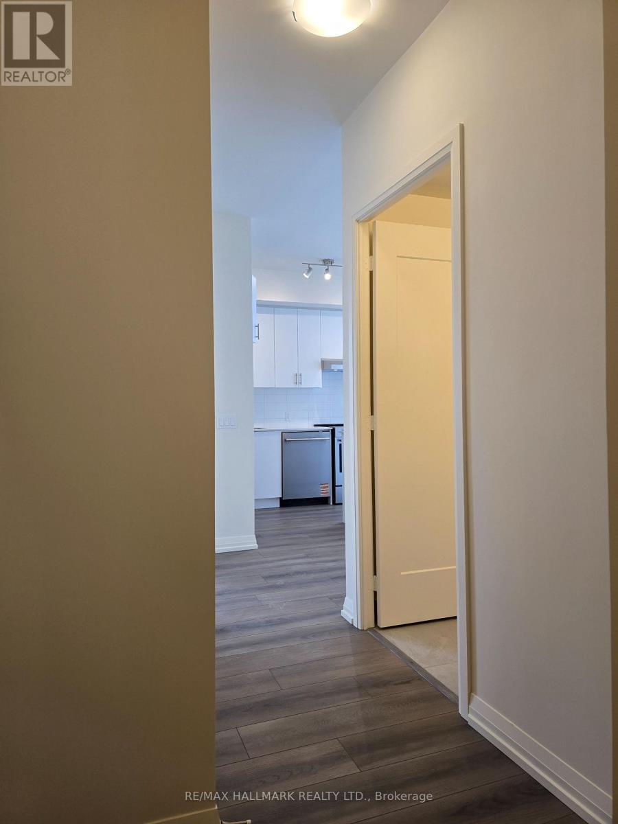 2409 - 27 Korda Gate, Vaughan, Ontario  L4K 0P6 - Photo 3 - N12905482