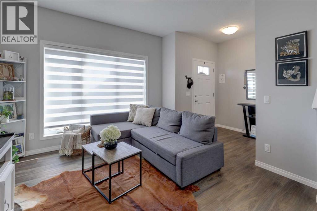 215 Chinook Gate Boulevard Sw, Airdrie, Alberta  T4B 5J4 - Photo 5 - A2295230