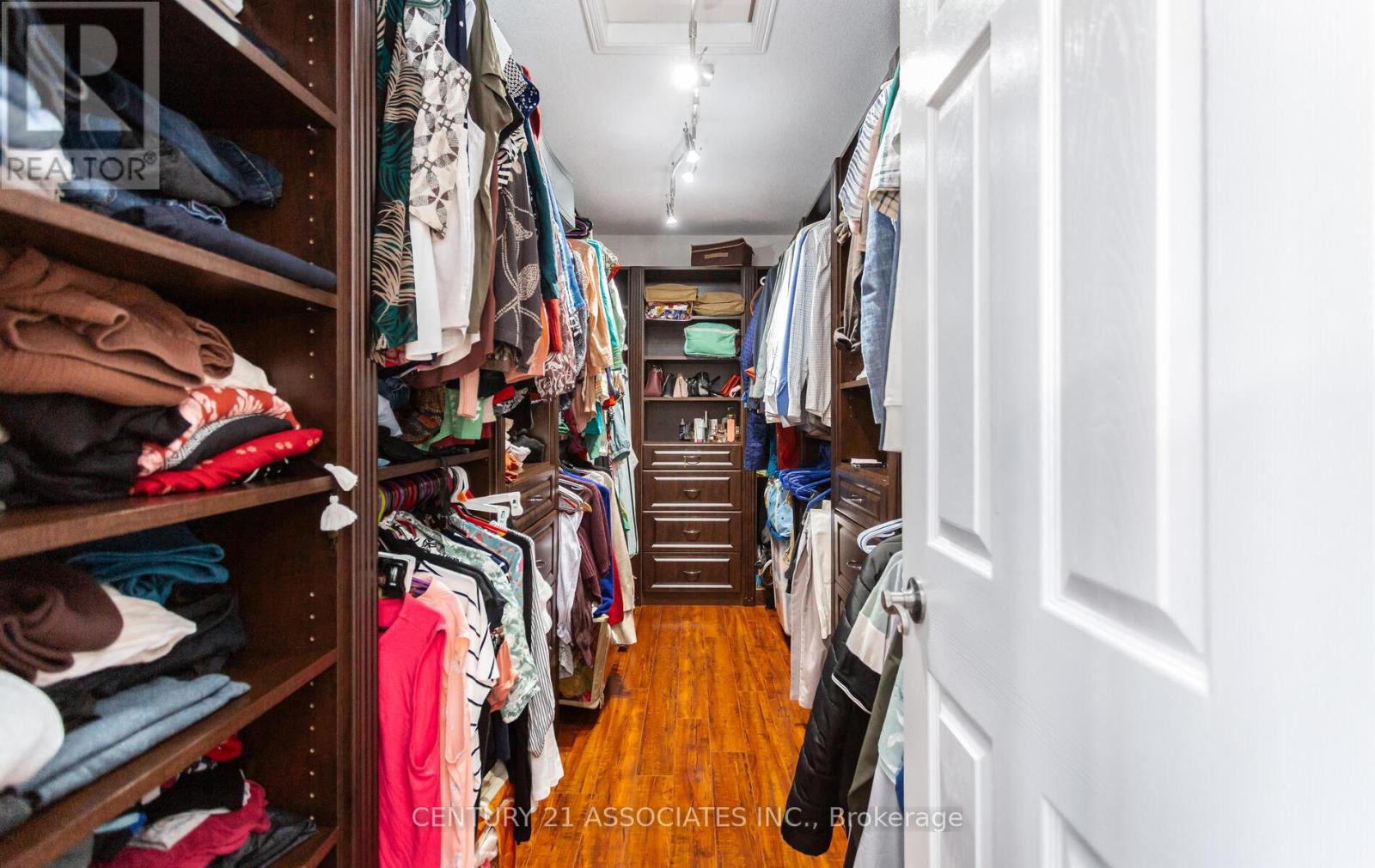 (Upper Levels) - 998 Vickerman Way, Milton, Ontario  L9T 0J6 - Photo 30 - W12905460