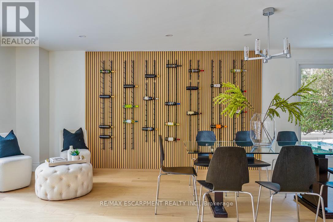 625 Sir Richard's Road, Mississauga, Ontario  L5C 1A3 - Photo 21 - W12905502